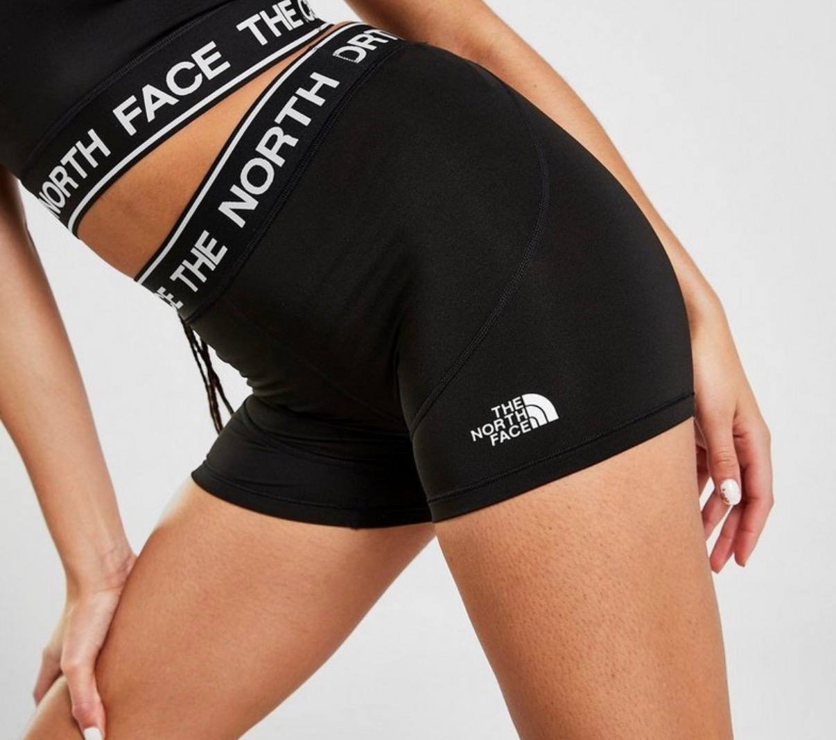THE NORTH FACE —-> 7€ ✨
