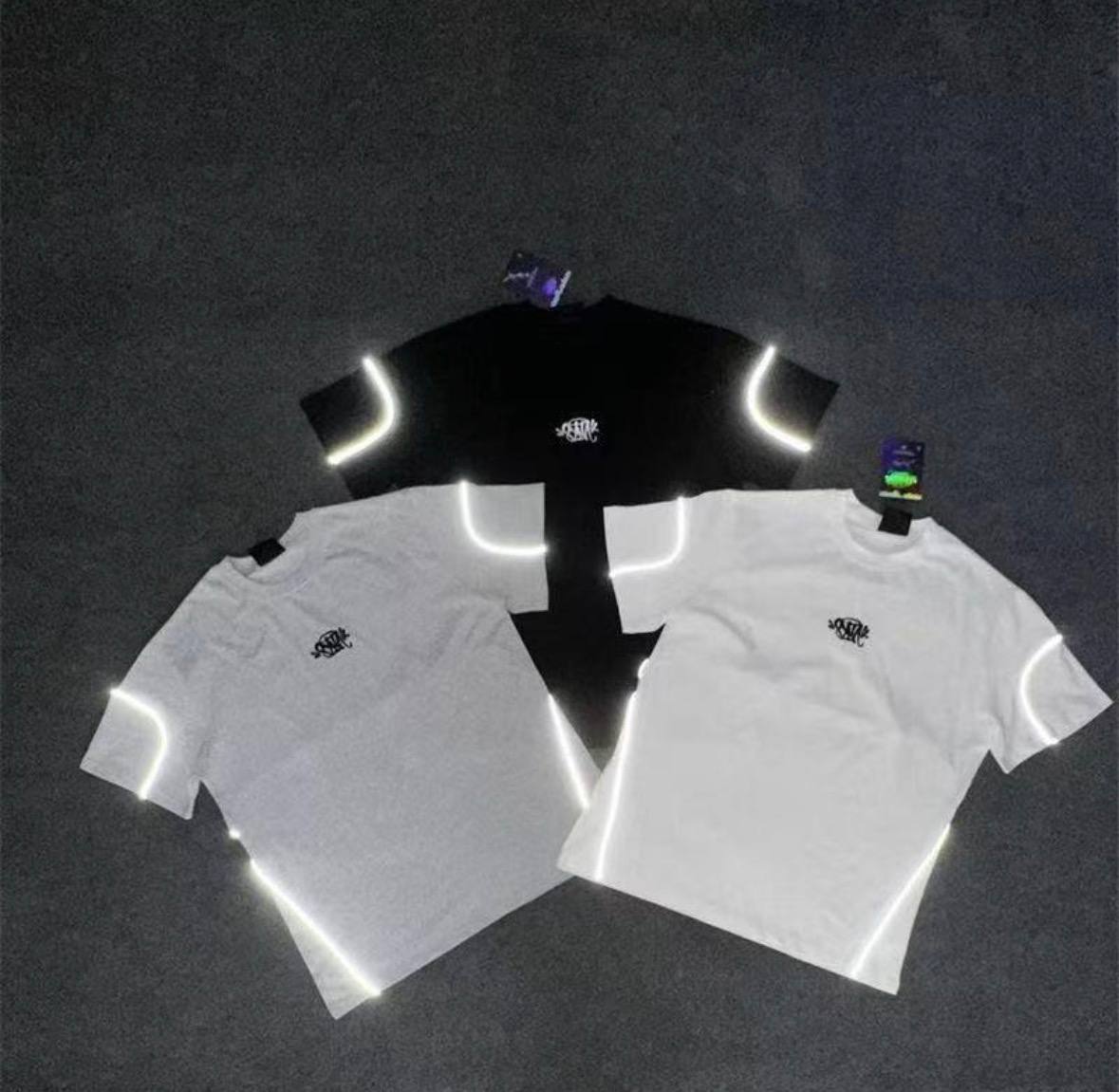 Camiseta reflectante Synaworld ✨