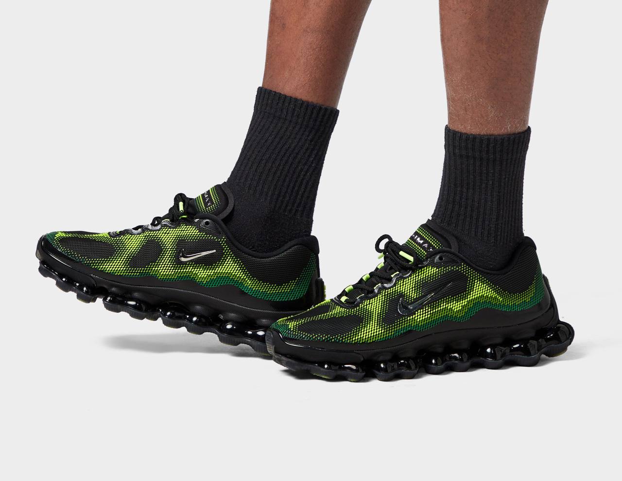 NIKE Air Liquid Max —-> 37€ ✨