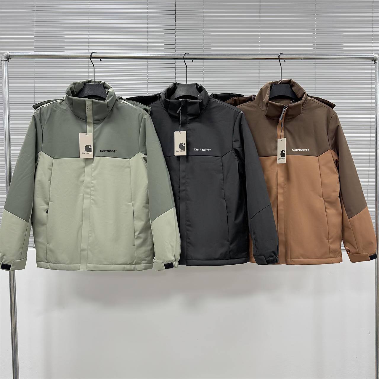 CARHARTT —-> 32€ ✨