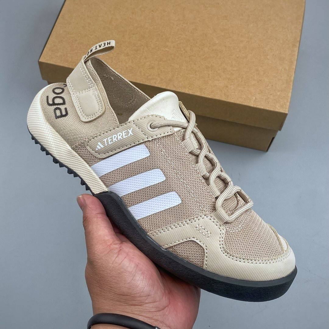 ADIDAS TERREX —-> 35€ ✨