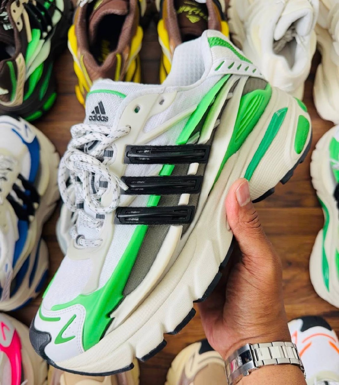 Adidas Jellyfish Pharrell ✨