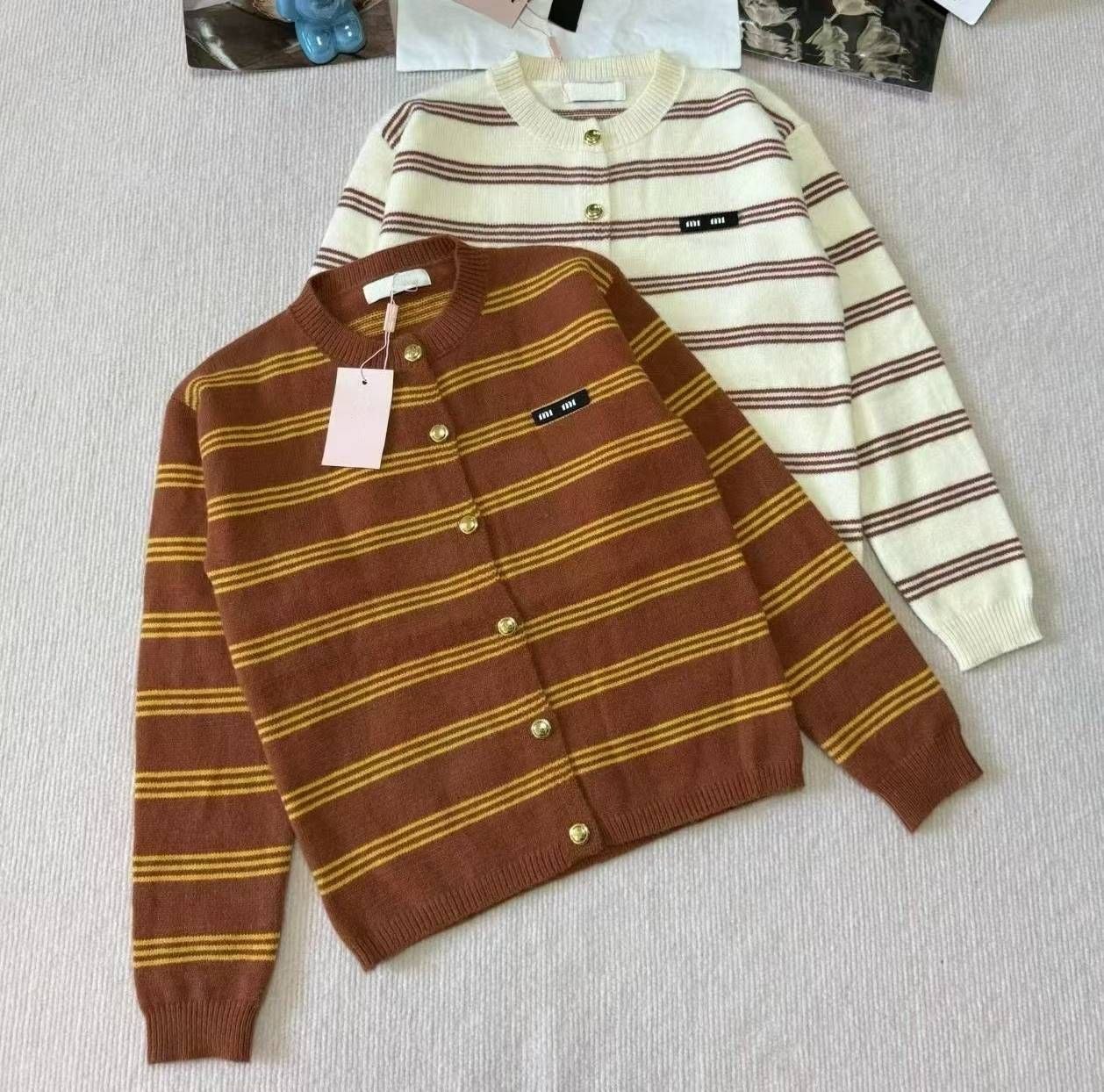 CARDIGAN MIU MIU ✨💫 26€ ✨