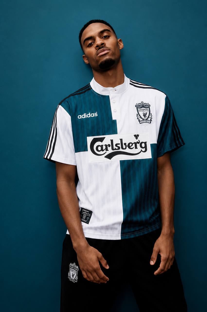 ADIDAS Liverpool "Special 95" —-> 12€ ✨