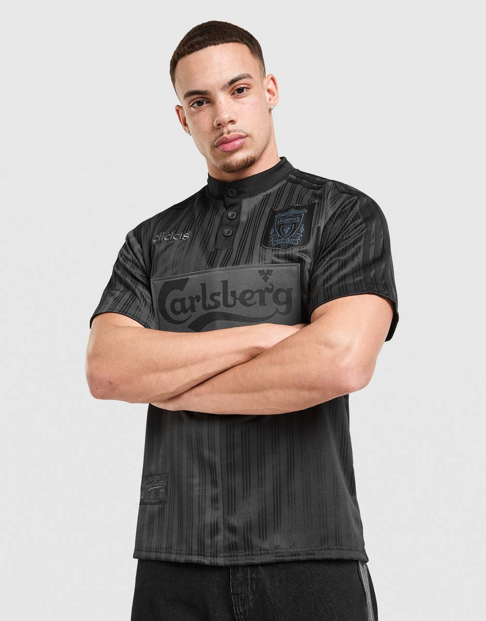 ADIDAS Liverpool "Special95" —-> 15€ ✨