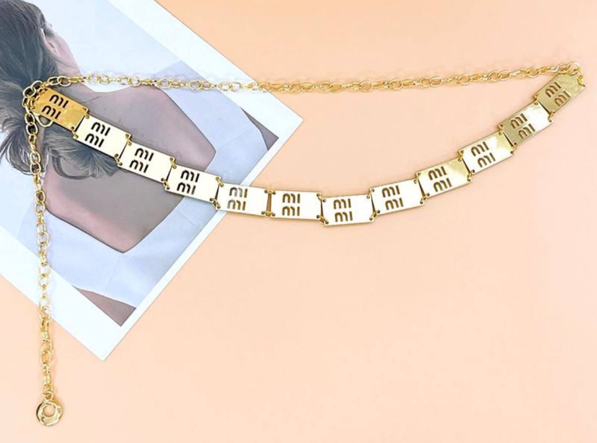 Cadena cinturón MIU M ✨