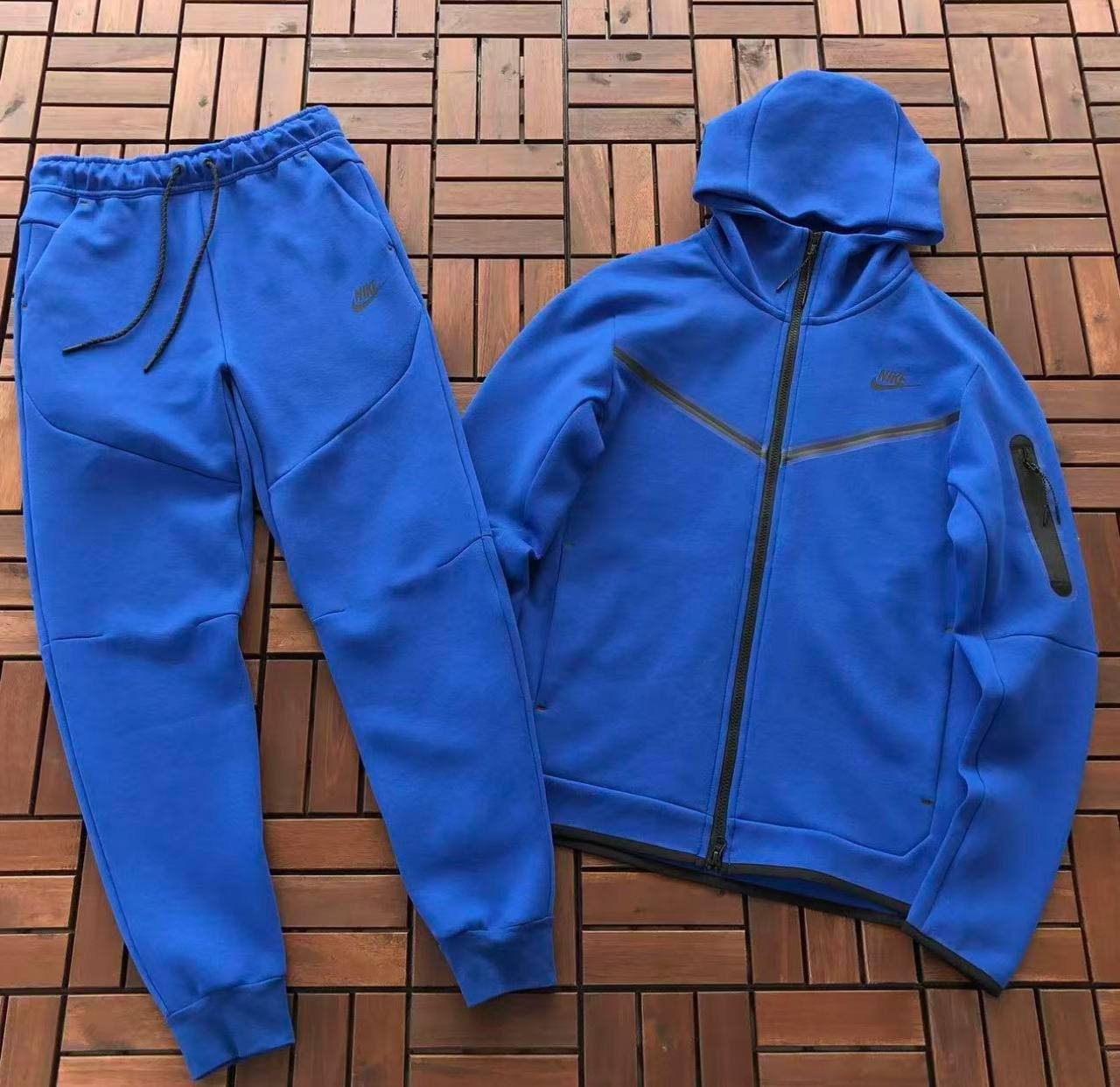 Nike tech https://c.onlyaff.app/d1mAvj