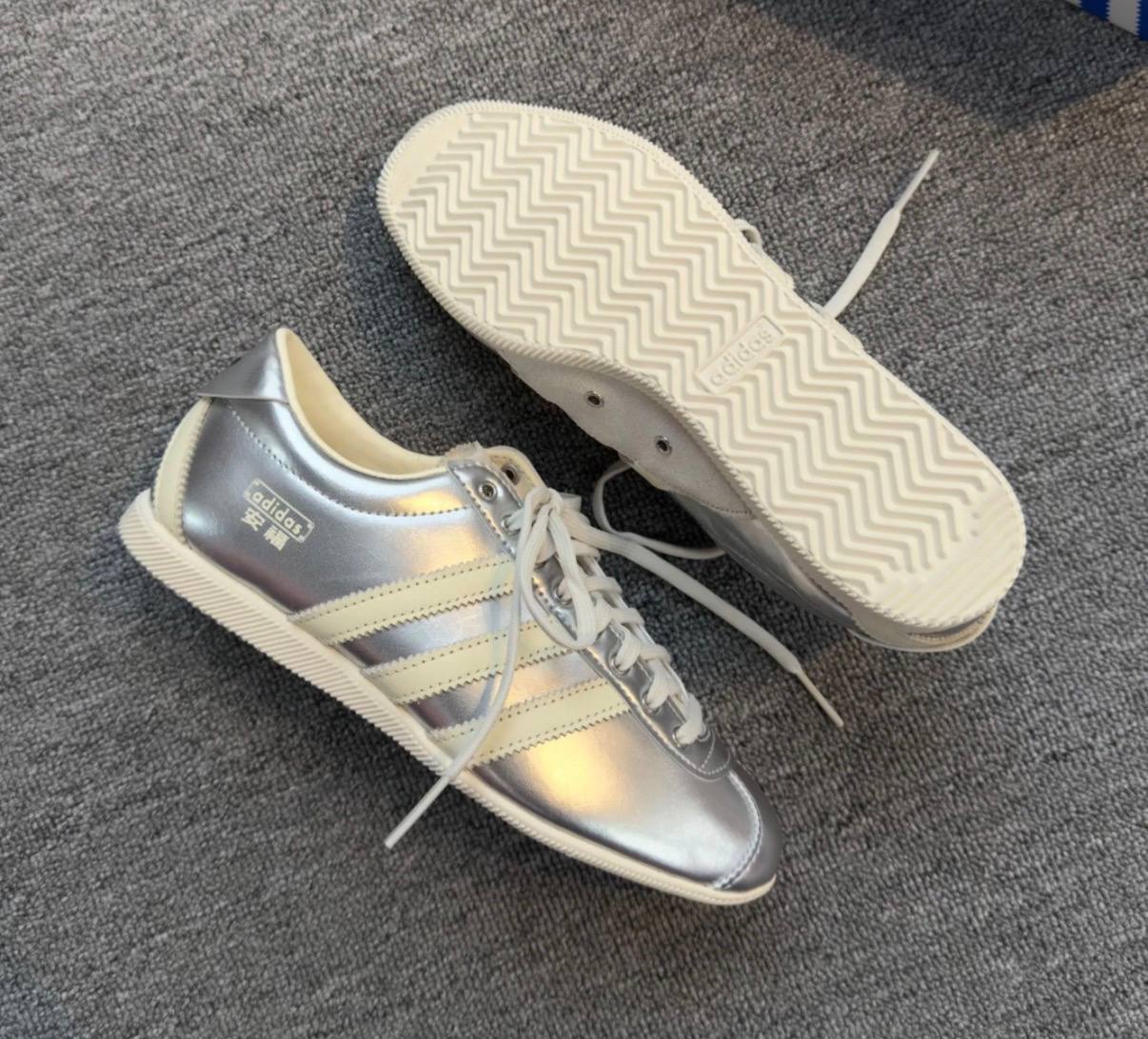 ADIDAS "Anfu" —-> 25€ ✨