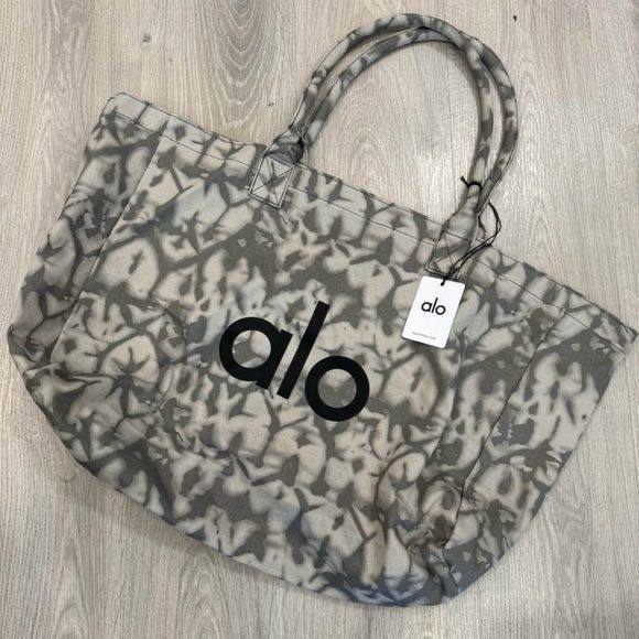 Miumiu https://c.onlyaff.app/daNFSb