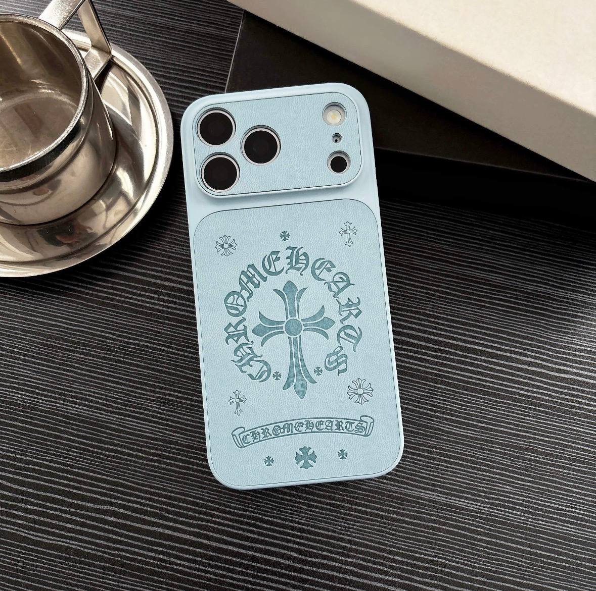 Funda iPhone Chrome Hearts ✨