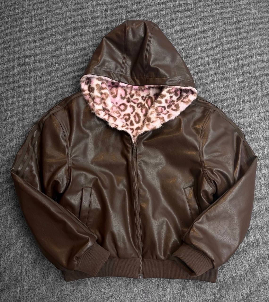 Adidas animal print reversible ✨