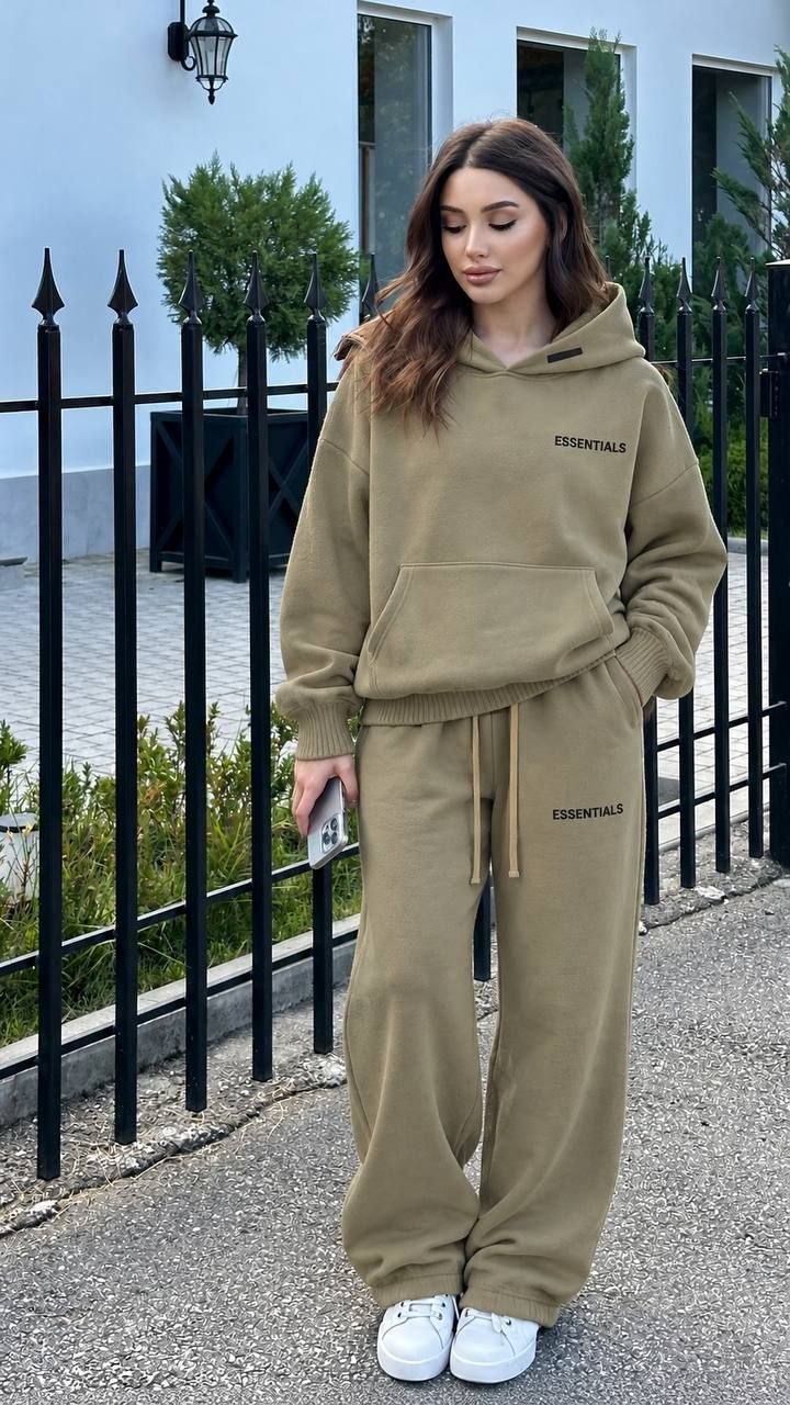 Essentials track suit ( Unisex ) ✨