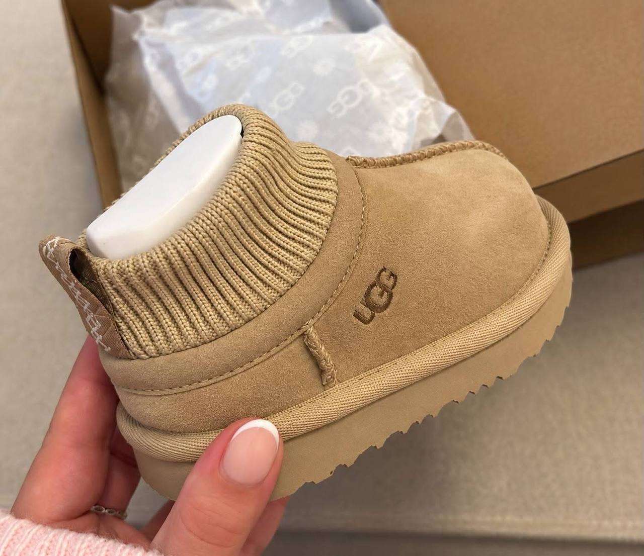 1. Ugg 👉 https://c.onlyaff.app/d03JYw